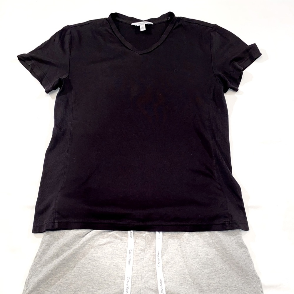 Calvin Klein night time set